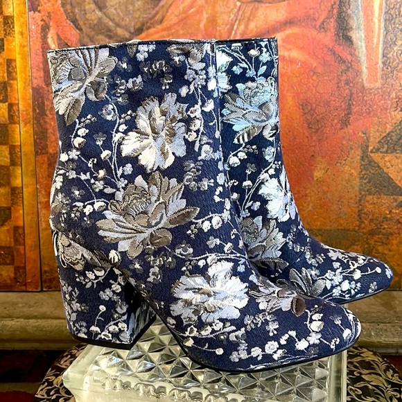 Merona Shoes - MERONA Brocade sooo pretty ankle boot!